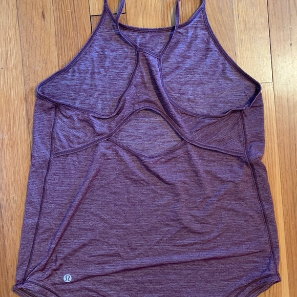 Lululmeon high neck tank - Picture 1 of 2